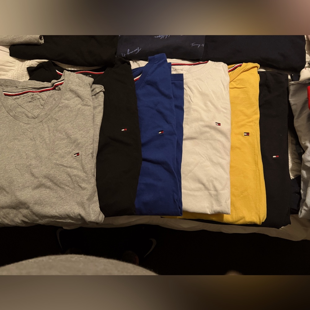 Tommy tees